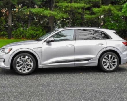 Сірий Ауді Інша, об'ємом двигуна 0 л та пробігом 12 тис. км за 20000 $, фото 2 на Automoto.ua