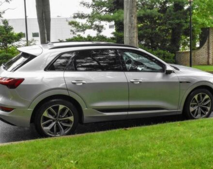 Сірий Ауді Інша, об'ємом двигуна 0 л та пробігом 21 тис. км за 27100 $, фото 6 на Automoto.ua