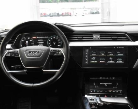 Сірий Ауді Інша, об'ємом двигуна 0 л та пробігом 21 тис. км за 27100 $, фото 9 на Automoto.ua