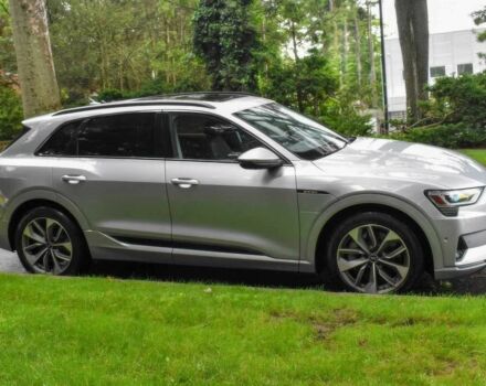 Сірий Ауді Інша, об'ємом двигуна 0 л та пробігом 21 тис. км за 27100 $, фото 7 на Automoto.ua