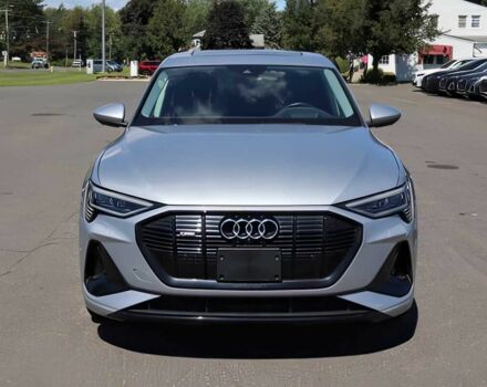 Сірий Ауді Інша, об'ємом двигуна 0 л та пробігом 12 тис. км за 20000 $, фото 1 на Automoto.ua