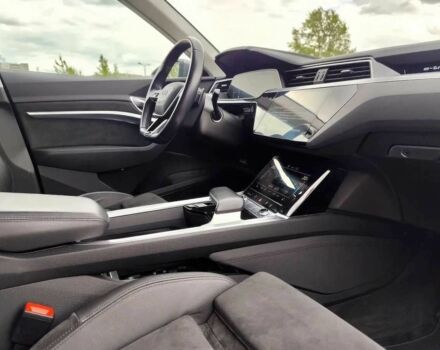 Серый Ауди Другая, объемом двигателя 0 л и пробегом 55 тыс. км за 21000 $, фото 9 на Automoto.ua