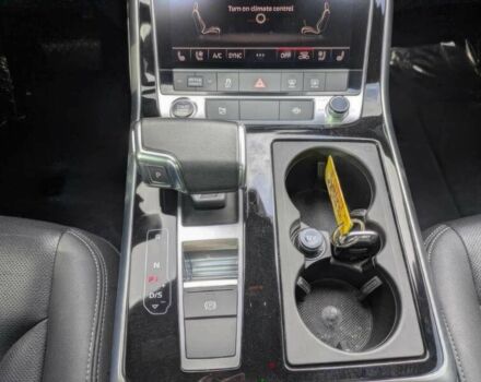 Сірий Ауді Інша, об'ємом двигуна 3 л та пробігом 10 тис. км за 41200 $, фото 7 на Automoto.ua