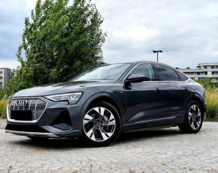 Сірий Ауді Інша, об'ємом двигуна 0 л та пробігом 56 тис. км за 26000 $, фото 3 на Automoto.ua