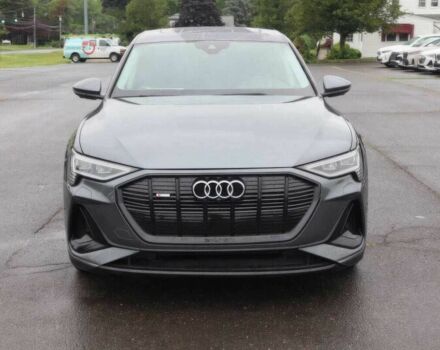 Сірий Ауді Інша, об'ємом двигуна 0 л та пробігом 13 тис. км за 37200 $, фото 1 на Automoto.ua