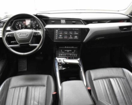 Сірий Ауді Інша, об'ємом двигуна 0 л та пробігом 12 тис. км за 20000 $, фото 8 на Automoto.ua