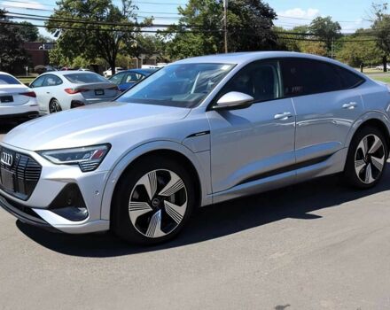 Сірий Ауді Інша, об'ємом двигуна 0 л та пробігом 12 тис. км за 20000 $, фото 2 на Automoto.ua