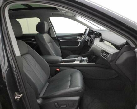 Серый Ауди Другая, объемом двигателя 0 л и пробегом 22 тыс. км за 30000 $, фото 7 на Automoto.ua