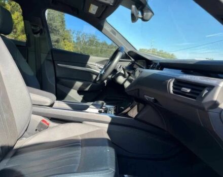 Серый Ауди Другая, объемом двигателя 0 л и пробегом 26 тыс. км за 18000 $, фото 9 на Automoto.ua