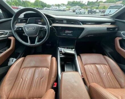 Сірий Ауді Інша, об'ємом двигуна 0 л та пробігом 34 тис. км за 25300 $, фото 5 на Automoto.ua