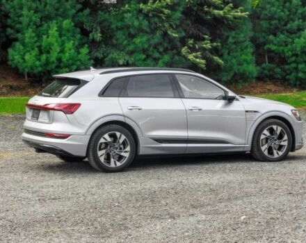 Серый Ауди Другая, объемом двигателя 0 л и пробегом 28 тыс. км за 20000 $, фото 8 на Automoto.ua