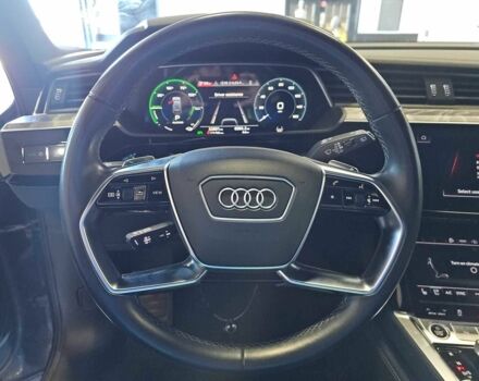 Сірий Ауді Інша, об'ємом двигуна 0 л та пробігом 86 тис. км за 25000 $, фото 3 на Automoto.ua