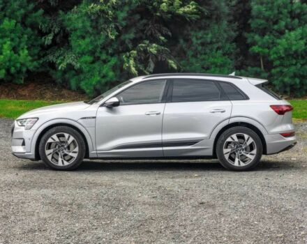 Серый Ауди Другая, объемом двигателя 0 л и пробегом 28 тыс. км за 20000 $, фото 3 на Automoto.ua