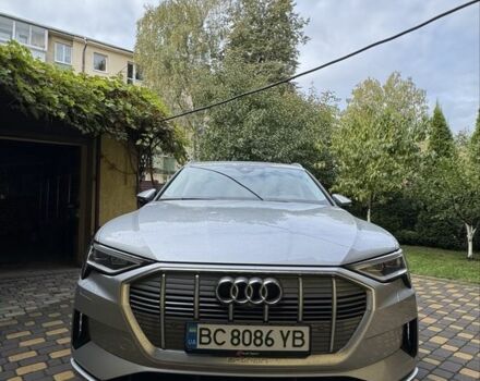 Сірий Ауді Інша, об'ємом двигуна 0 л та пробігом 5 тис. км за 37900 $, фото 4 на Automoto.ua