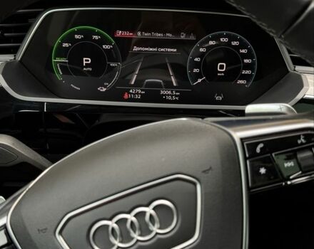 Сірий Ауді Інша, об'ємом двигуна 0 л та пробігом 5 тис. км за 37900 $, фото 6 на Automoto.ua