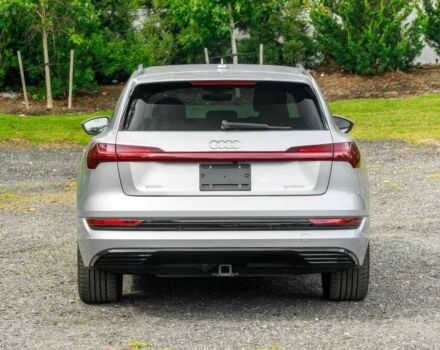 Серый Ауди Другая, объемом двигателя 0 л и пробегом 28 тыс. км за 20000 $, фото 6 на Automoto.ua