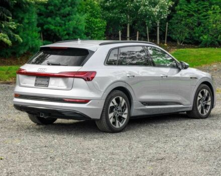 Серый Ауди Другая, объемом двигателя 0 л и пробегом 28 тыс. км за 20000 $, фото 7 на Automoto.ua