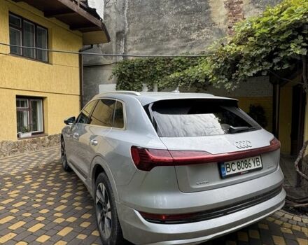 Сірий Ауді Інша, об'ємом двигуна 0 л та пробігом 5 тис. км за 37900 $, фото 3 на Automoto.ua