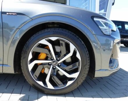 Серый Ауди Другая, объемом двигателя 0 л и пробегом 17 тыс. км за 31200 $, фото 5 на Automoto.ua