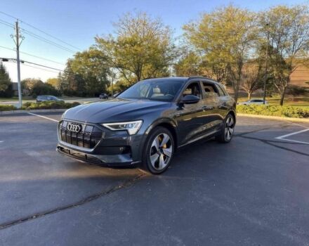 Сірий Ауді Інша, об'ємом двигуна 0 л та пробігом 18 тис. км за 20000 $, фото 2 на Automoto.ua