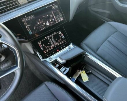 Сірий Ауді Інша, об'ємом двигуна 0 л та пробігом 18 тис. км за 20000 $, фото 8 на Automoto.ua