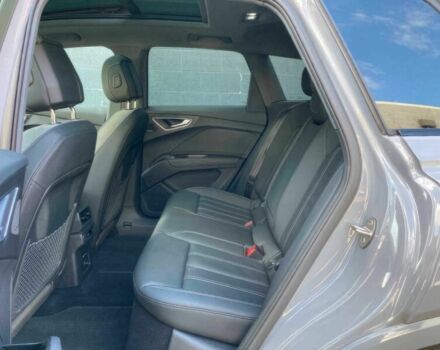 Серый Ауди Другая, объемом двигателя 0 л и пробегом 27 тыс. км за 22000 $, фото 8 на Automoto.ua