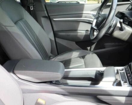 Серый Ауди Другая, объемом двигателя 0 л и пробегом 29 тыс. км за 26800 $, фото 9 на Automoto.ua