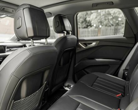 Сірий Ауді Інша, об'ємом двигуна 0 л та пробігом 25 тис. км за 17500 $, фото 12 на Automoto.ua