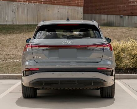 Сірий Ауді Інша, об'ємом двигуна 0 л та пробігом 25 тис. км за 17500 $, фото 4 на Automoto.ua