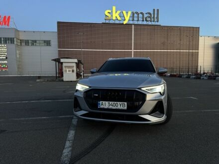 Сірий Ауді Інша, об'ємом двигуна 0 л та пробігом 65 тис. км за 34500 $, фото 1 на Automoto.ua