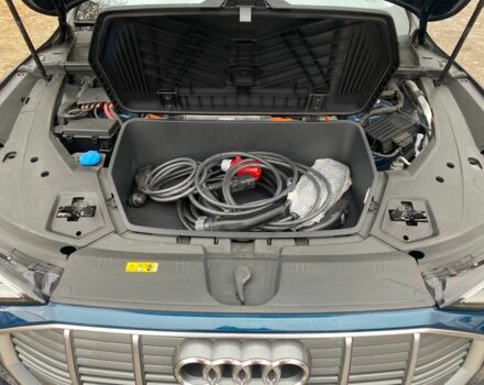 Синий Ауди Другая, объемом двигателя 0 л и пробегом 33 тыс. км за 30800 $, фото 6 на Automoto.ua