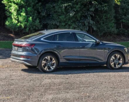 Синій Ауді Інша, об'ємом двигуна 0 л та пробігом 19 тис. км за 38000 $, фото 7 на Automoto.ua