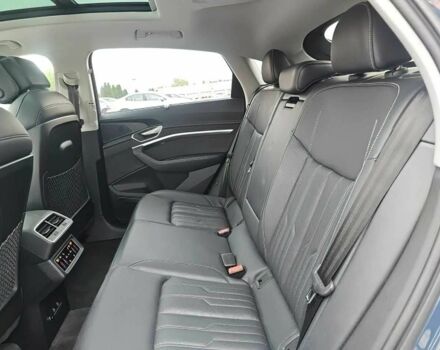 Синій Ауді Інша, об'ємом двигуна 0 л та пробігом 10 тис. км за 18000 $, фото 9 на Automoto.ua