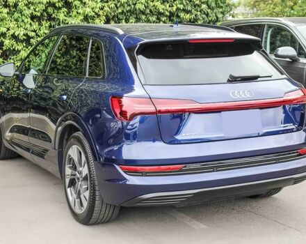 Синій Ауді Інша, об'ємом двигуна 0 л та пробігом 22 тис. км за 30000 $, фото 5 на Automoto.ua