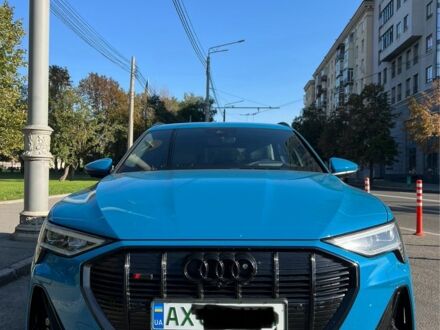 Синій Ауді Інша, об'ємом двигуна 0 л та пробігом 55 тис. км за 54000 $, фото 1 на Automoto.ua