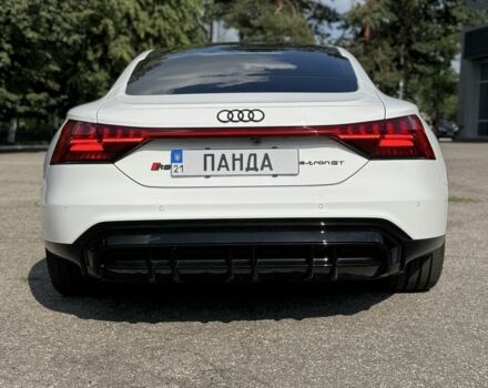 Белый Ауди E-Tron, объемом двигателя 0 л и пробегом 200 тыс. км за 65500 $, фото 3 на Automoto.ua