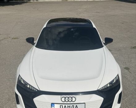 Белый Ауди E-Tron, объемом двигателя 0 л и пробегом 200 тыс. км за 65500 $, фото 2 на Automoto.ua