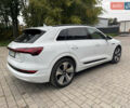Белый Ауди E-Tron, объемом двигателя 0 л и пробегом 67 тыс. км за 31000 $, фото 1 на Automoto.ua