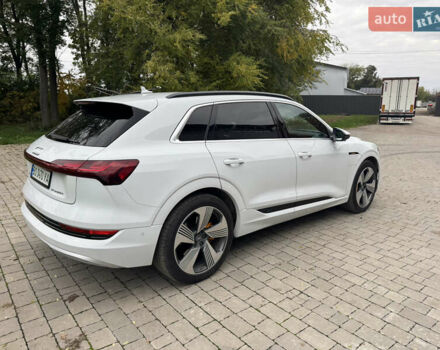 Белый Ауди E-Tron, объемом двигателя 0 л и пробегом 67 тыс. км за 31000 $, фото 10 на Automoto.ua