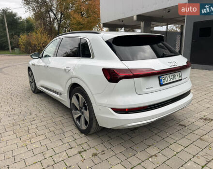 Белый Ауди E-Tron, объемом двигателя 0 л и пробегом 67 тыс. км за 31000 $, фото 7 на Automoto.ua
