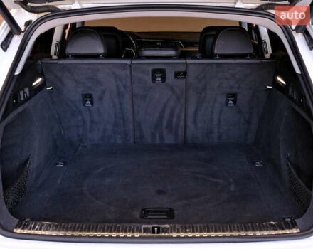 Белый Ауди E-Tron, объемом двигателя 0 л и пробегом 46 тыс. км за 31900 $, фото 68 на Automoto.ua