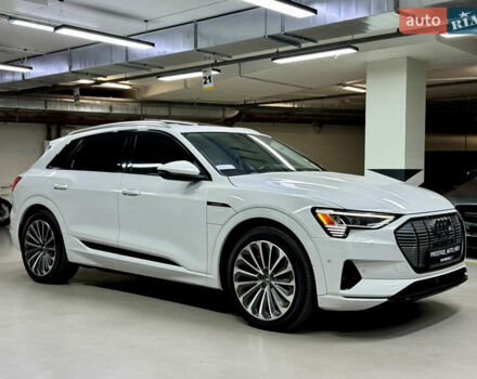 Білий Ауді E-Tron, об'ємом двигуна 0 л та пробігом 36 тис. км за 35000 $, фото 14 на Automoto.ua