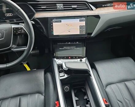 Білий Ауді E-Tron, об'ємом двигуна 0 л та пробігом 34 тис. км за 13500 $, фото 7 на Automoto.ua