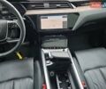 Білий Ауді E-Tron, об'ємом двигуна 0 л та пробігом 34 тис. км за 13500 $, фото 7 на Automoto.ua