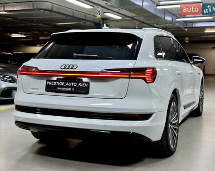 Білий Ауді E-Tron, об'ємом двигуна 0 л та пробігом 36 тис. км за 35000 $, фото 16 на Automoto.ua