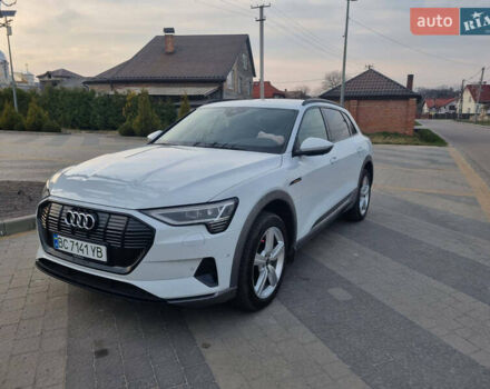 Білий Ауді E-Tron, об'ємом двигуна 0 л та пробігом 184 тис. км за 34500 $, фото 19 на Automoto.ua