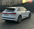 Білий Ауді E-Tron, об'ємом двигуна 0 л та пробігом 88 тис. км за 27500 $, фото 7 на Automoto.ua