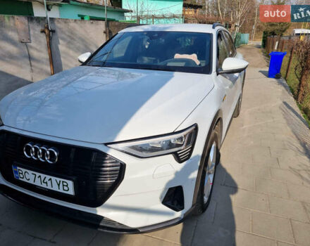 Білий Ауді E-Tron, об'ємом двигуна 0 л та пробігом 184 тис. км за 34500 $, фото 2 на Automoto.ua