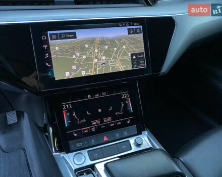 Білий Ауді E-Tron, об'ємом двигуна 0 л та пробігом 80 тис. км за 31400 $, фото 21 на Automoto.ua
