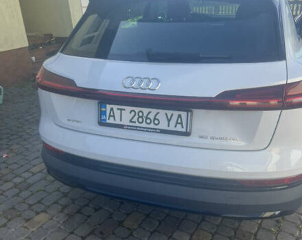 Белый Ауди E-Tron, объемом двигателя 0 л и пробегом 48 тыс. км за 33000 $, фото 6 на Automoto.ua